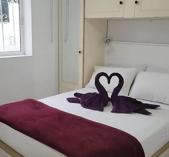 Con Piscina En Aldea Blanca Сasa de vacaciones