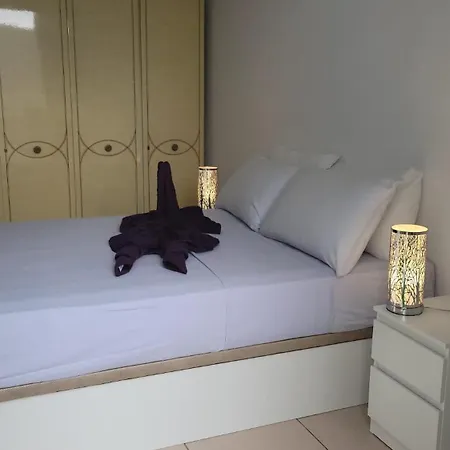 Con Piscina En Aldea Blanca Vakantiehuis