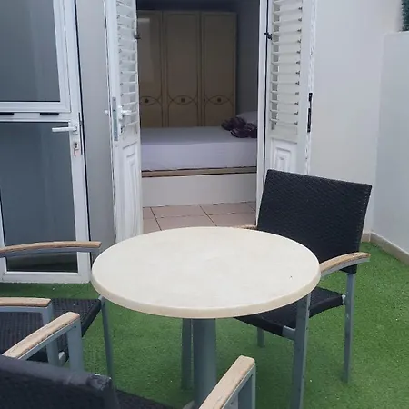 Con Piscina En Aldea Blanca Vakantiehuis *