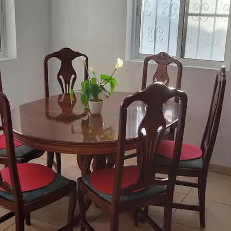 Con Piscina En Aldea Blanca *